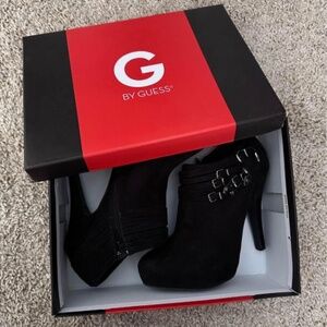 Like New Guess Ankle Boots